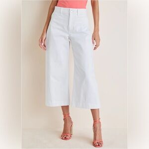 VENUS Classic White Trousers